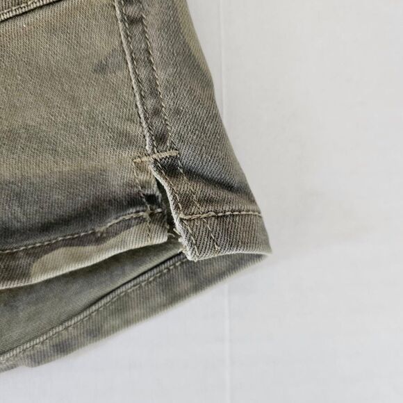 Seven7 Camo Utility Shorts – Size 8 – Soft Stretch Twill with Patch Pockets - Picture 5 of 7